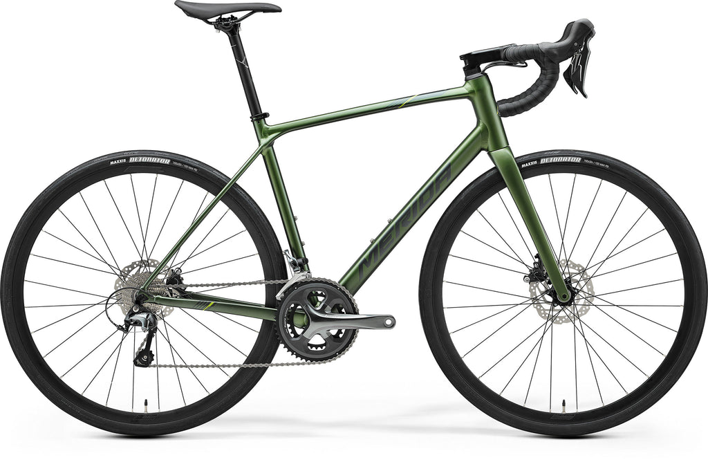 Merida Scultura Endurance 300 II2 aluminum road bike.