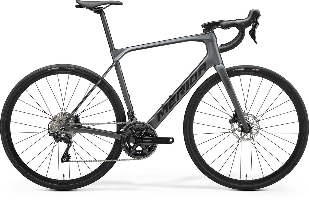 Merida Scultura Endurance 4000 II3 carbon road bike with Shimano 105 12-speed.
