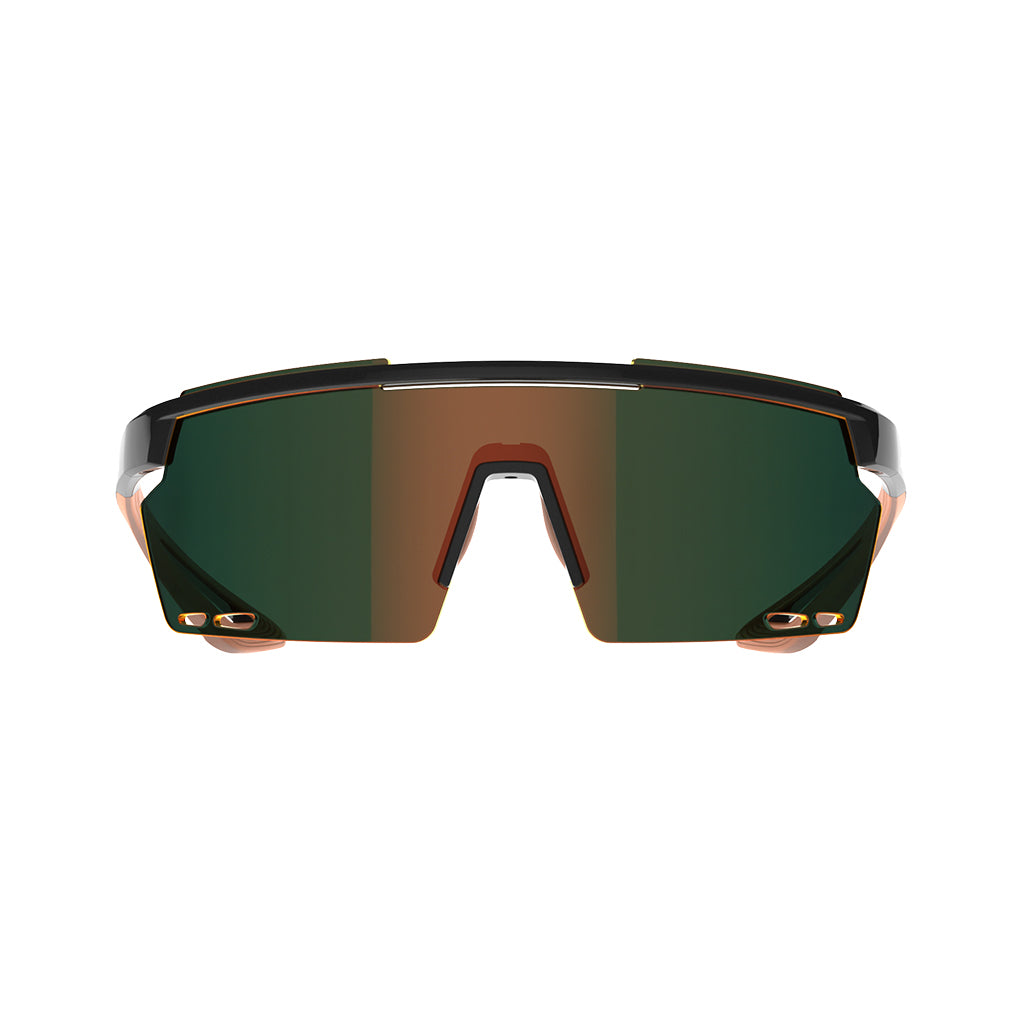 Magicshine Rouler Classic sunglasses lens showing water beads, demonstrating the smudge-resistant and hydrophobic coating for clear visibility.