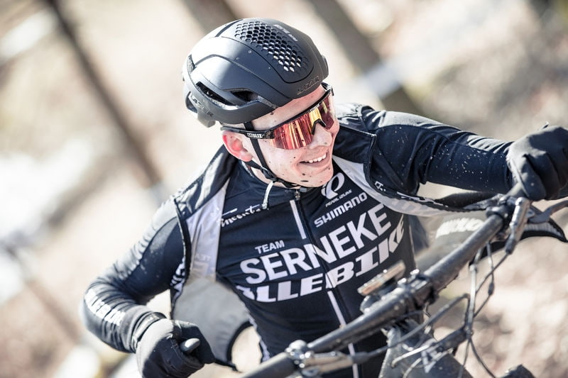 Shop BLIZ Matrix Black / Red Online in India | United By Cycling