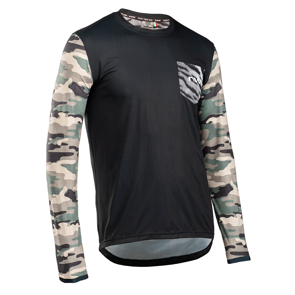 Northwave MTB Wild All Mountain Long Sleeve Jersey in Black, front view