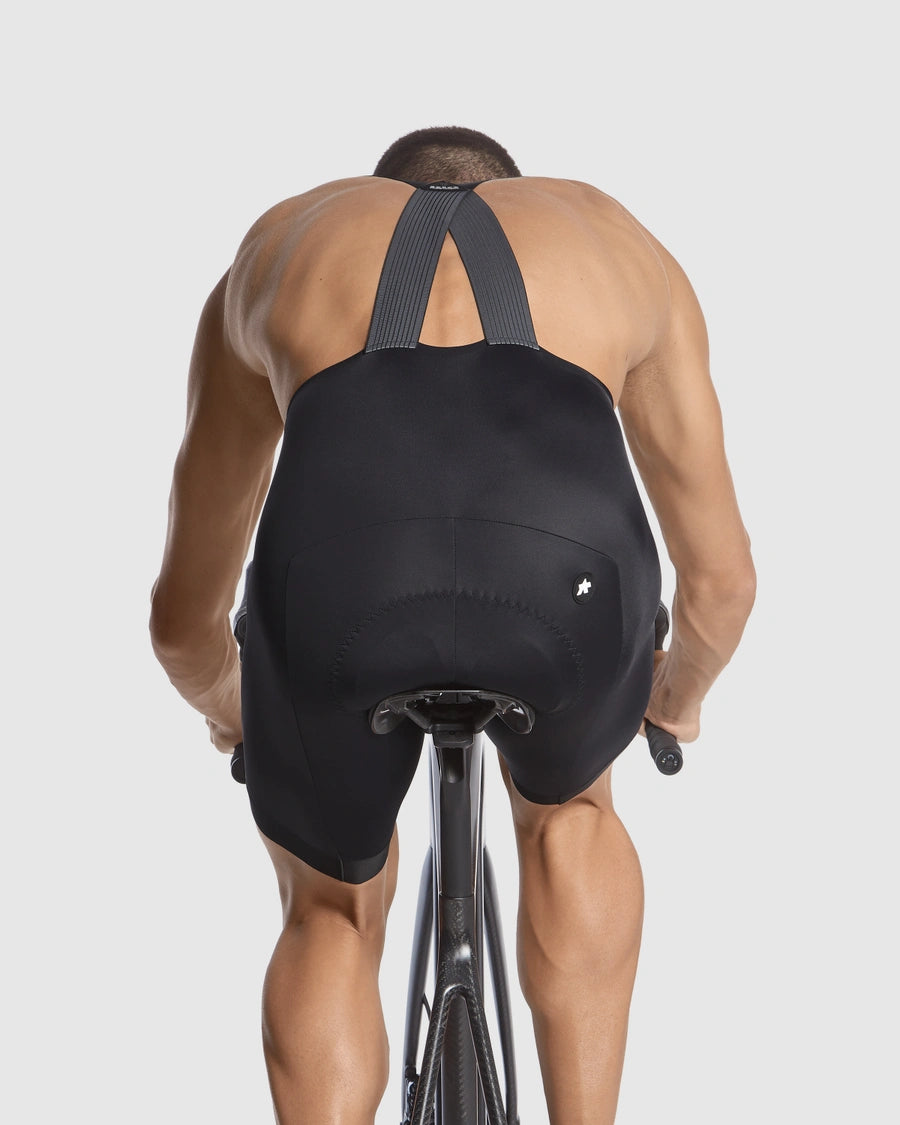 ASSOS EQUIPE R Bib Shorts S9 black cycling apparel