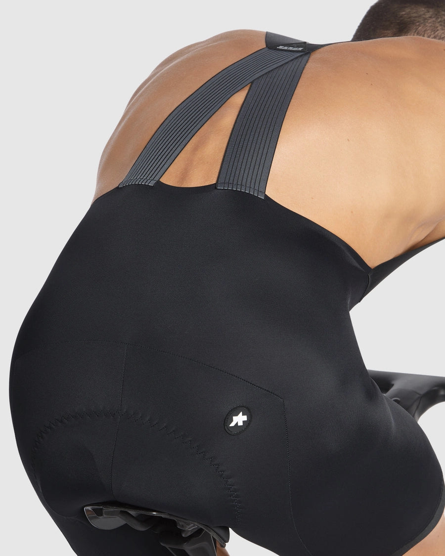 High-performance ASSOS cycling bib shorts black