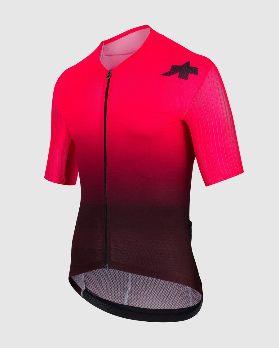 ASSOS lightweight summer cycling jersey with breathable fabric
