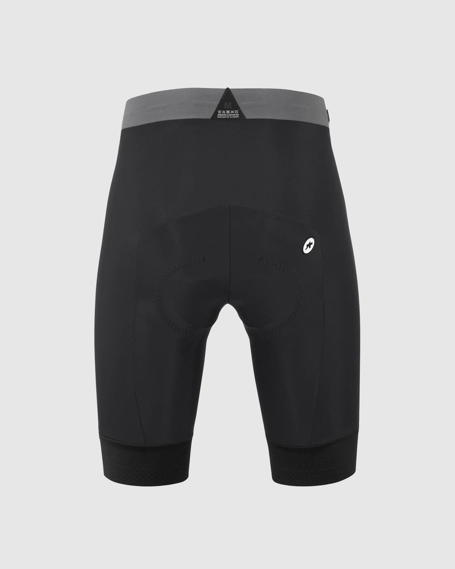ASSOS men’s padded half shorts for long rides