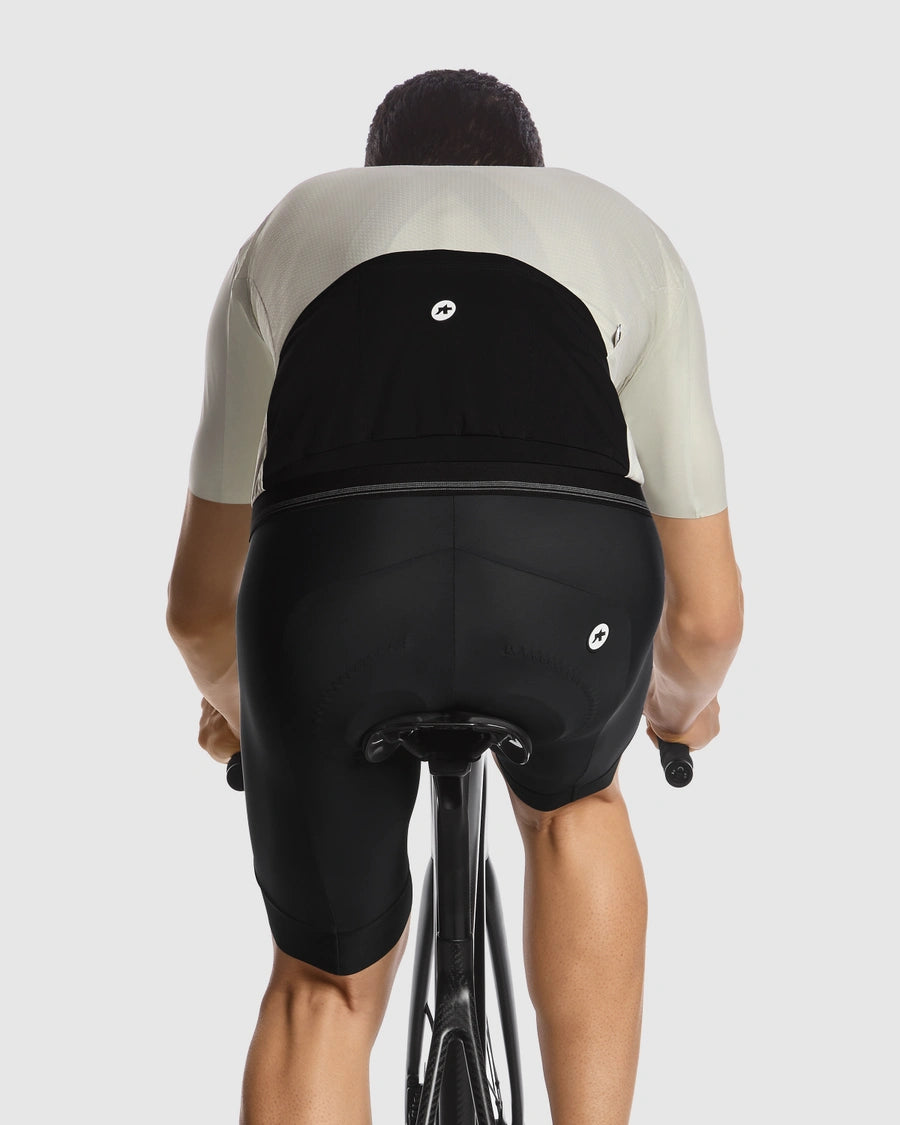 ASSOS MILLE GT C2 EVO Jersey Back View with Triple Ramp Pockets