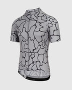 ASSOS Mille GT Voganski performance cycling jersey rear pocket detail
