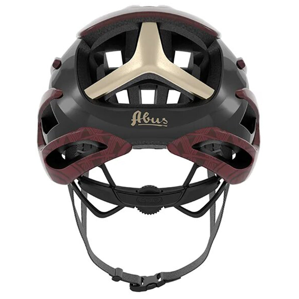 Lightweight cycling helmet for high-performance riders

