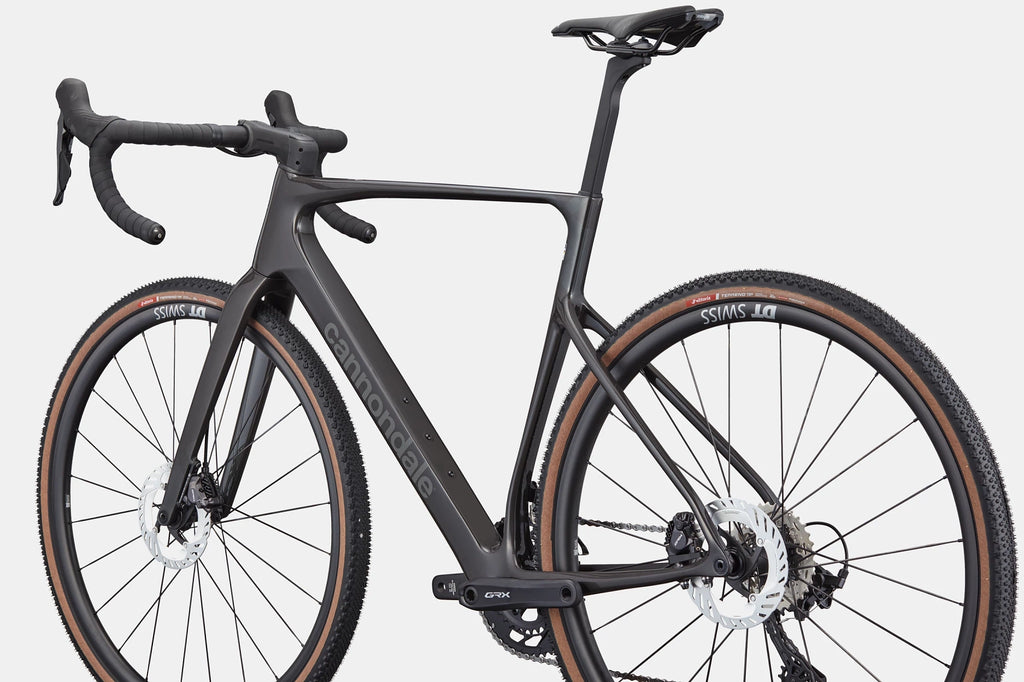 High-performance Cannondale SuperX 3 race bike with internal cable routing and integrated seatpost