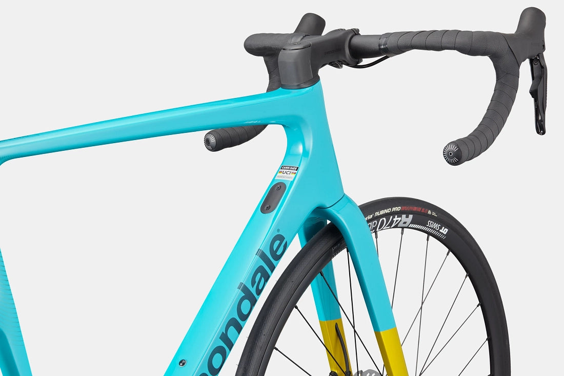 Cannondale SuperSix EVO 3 integrated cable routing carbon frame