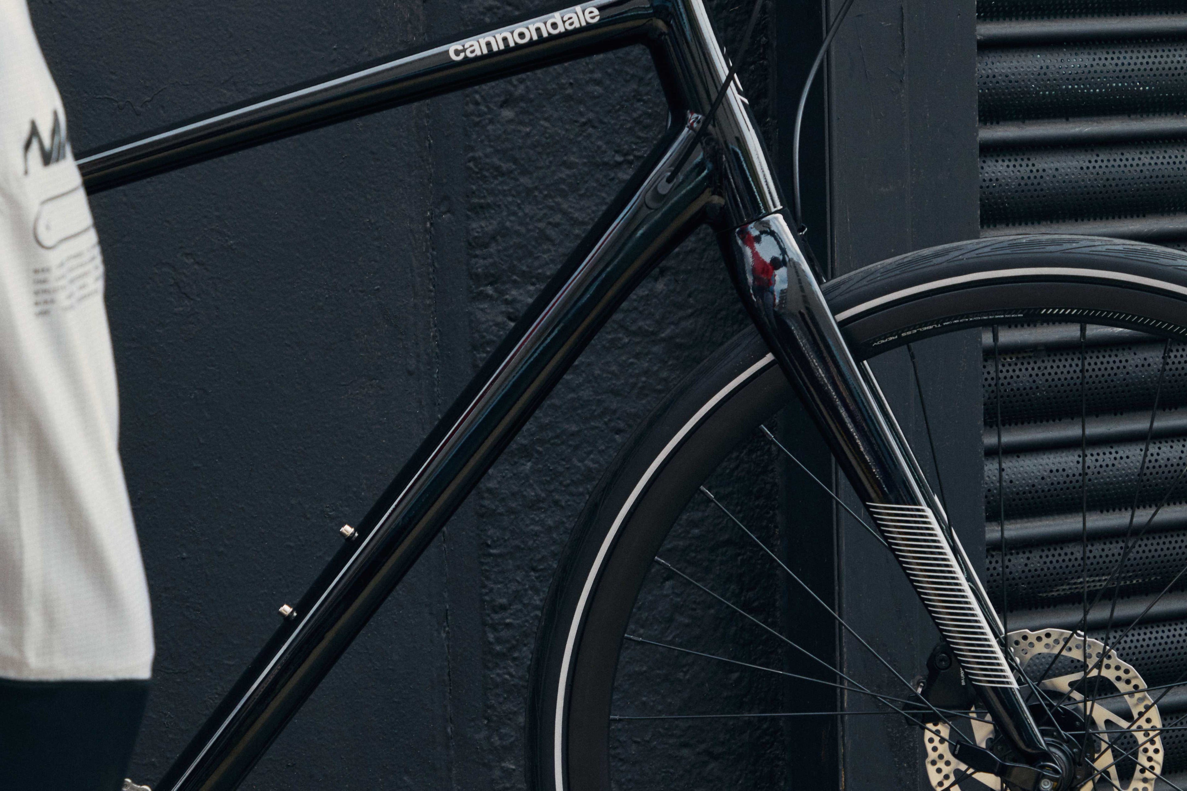 Cannondale Quick 5 Barbecue hybrid fitness bike