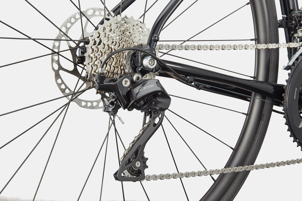 Cannondale Synapse 1 Shimano 105 groupset close-up