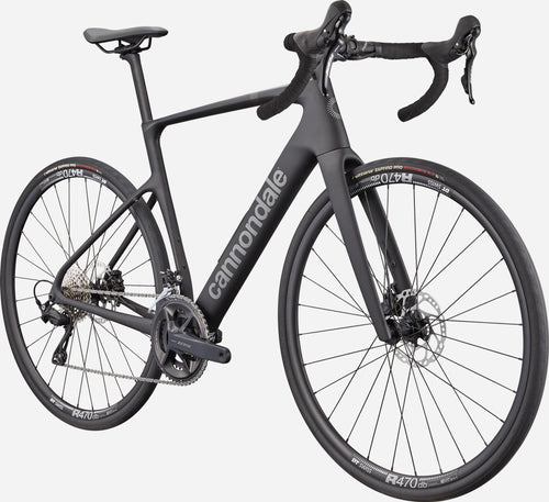 Close-up of the Cannondale Synapse Carbon 5's drivetrain, showcasing the Shimano 105 mechanical shifting components.