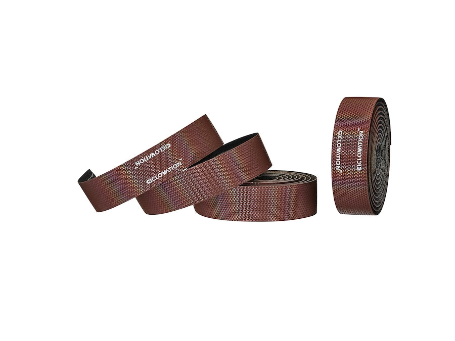 Naturally reflective FLASH graphic pattern on the Seitex bar tape to enhance safety.