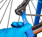 Park Tool GSC-3: Dual-ended brush designed for thorough bicycle drivetrain cleaning.