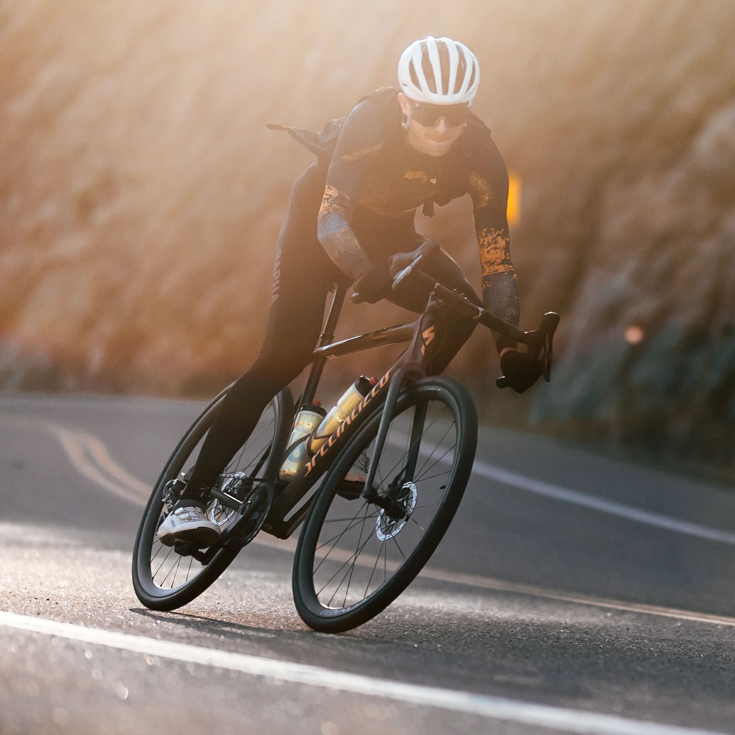 Hydrapak Polar Surge Ascent 700ml yellow cycling hydration bottle