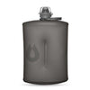 Observe the subtle Mammoth Grey hue of the Hydrapak Stow 1L, a foldable companion for the discerning adventurer.