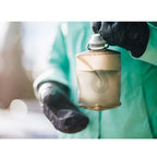 Experience the understated style of the Mammoth Grey Hydrapak Stow 1 Liter, the flexible bottle that stands apart.