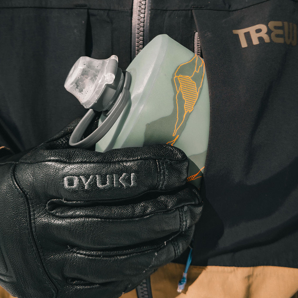 Sutro Green Hydrapak Stow 350ml flexible bottle, designed to fit easily into small pockets.