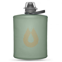 Sutro Green Hydrapak Stow 500ml: showcasing its sleek, minimalist looks from a front angle.