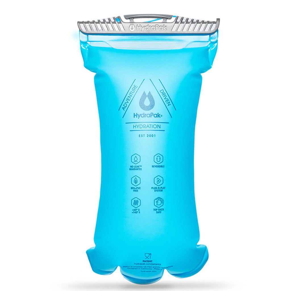 Malibu Blue Hydrapak Velocity 1.5L: the back view reveals its clean design and the absence of unnecessary protrusions that could cause discomfort during long activities.