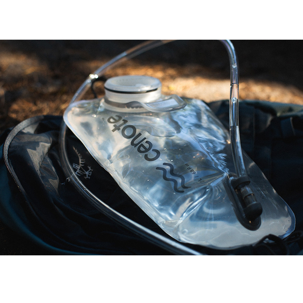 Reusable Hydrapak Cenote hydration bladder for endurance sports


