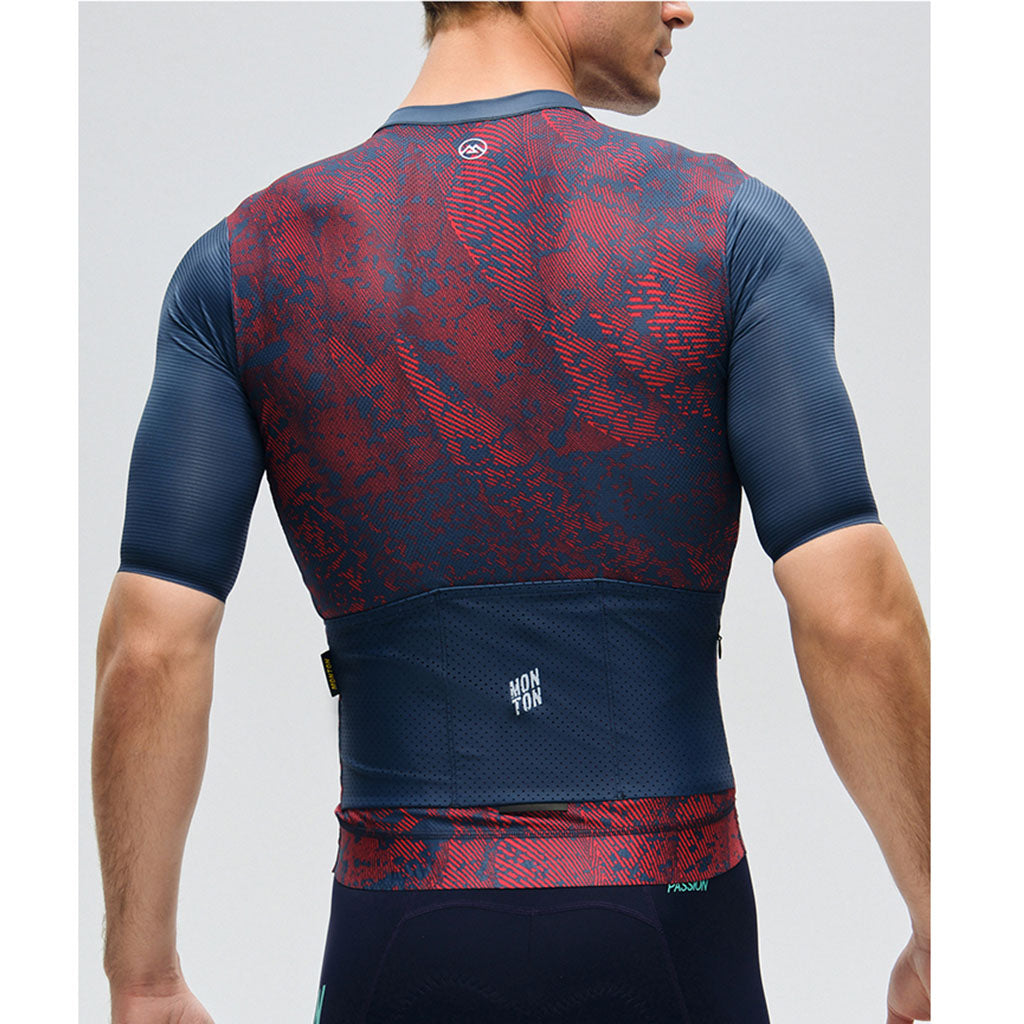 Monton jersey with moisture-wicking quick-drying material