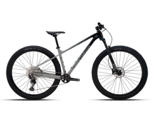 High-performance hardtail MTB with hydraulic disc brakes and front suspension fork.