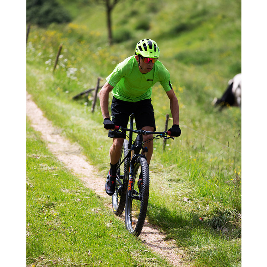 Santini MTB jersey featuring MTB fit for unrestricted trail movement