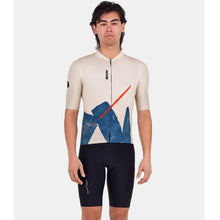 Santini Note Jersey featuring breathable Polartec Delta fabric