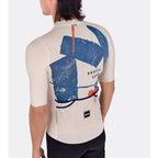 Santini gravel cycling jersey with slim fit and triple back pocket