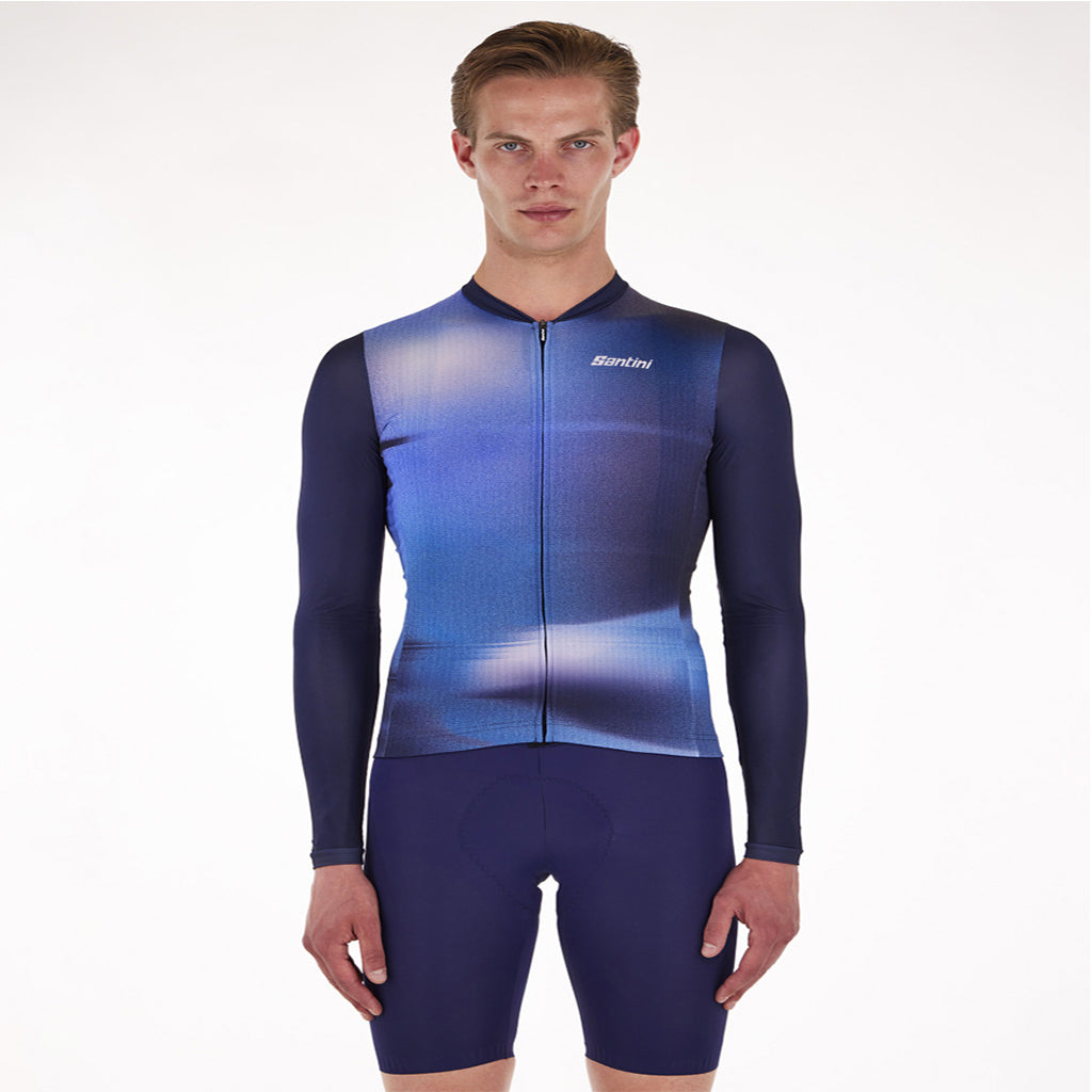 Close-up of the Santini Ombra Eco jersey's recycled fabric in blue, highlighting its sleek fit and environmental commitment.
