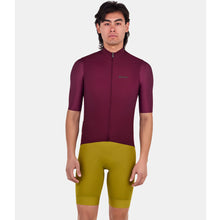 Lightweight and breathable Santini jersey in Burgundy