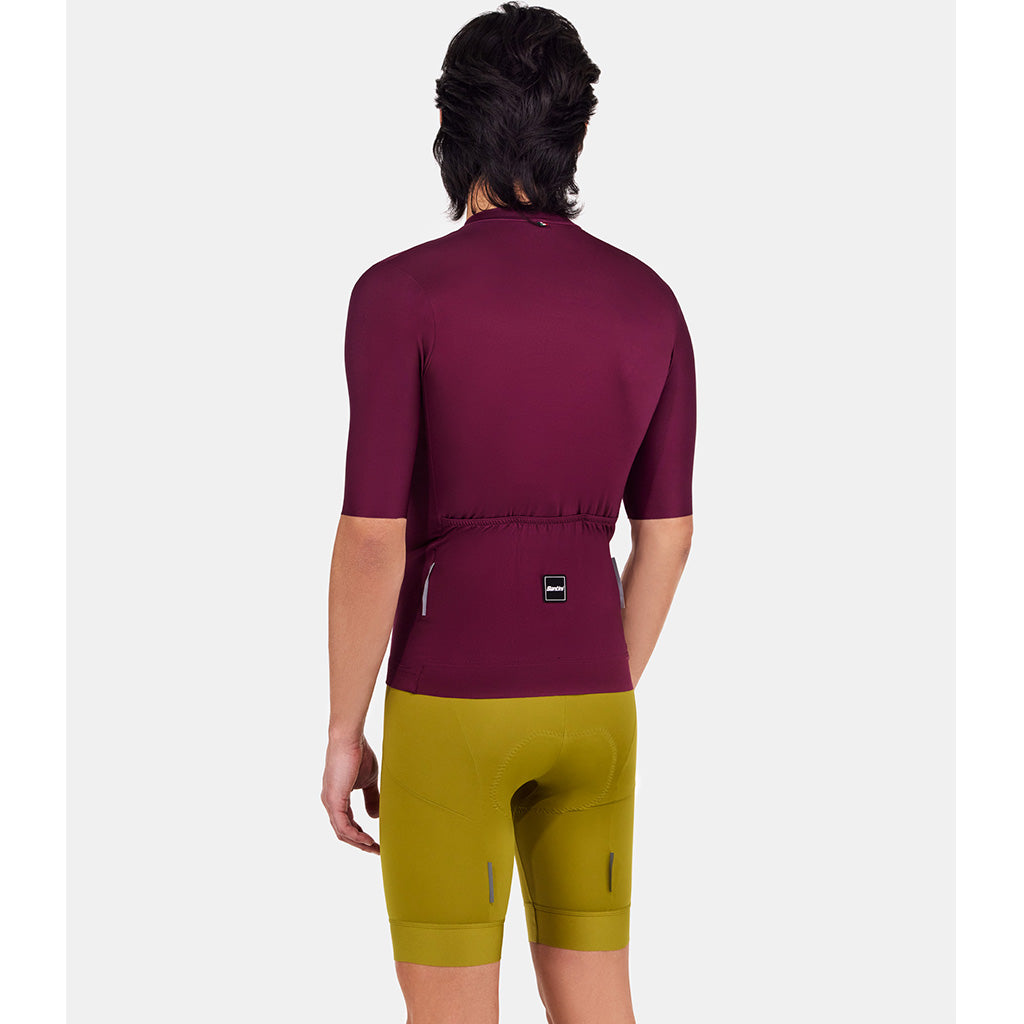 Unisex slim fit cycling jersey with triple rear pockets