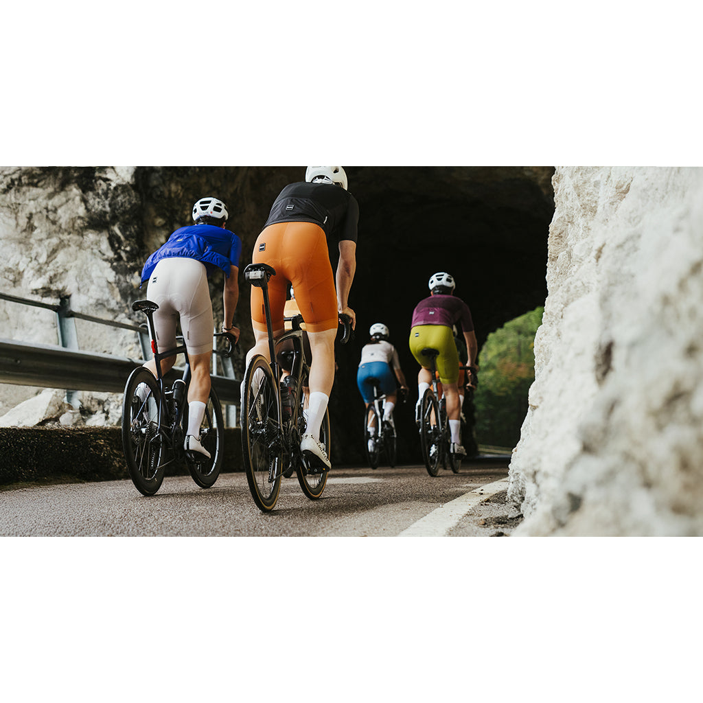 Tight fit cycling jersey designed for reduced wind resistance
