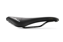 Women’s Selle Italia Novus Boost EVO saddle with gel insert and cutout