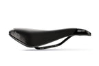 Short wave-shaped cycling saddle with gel padding