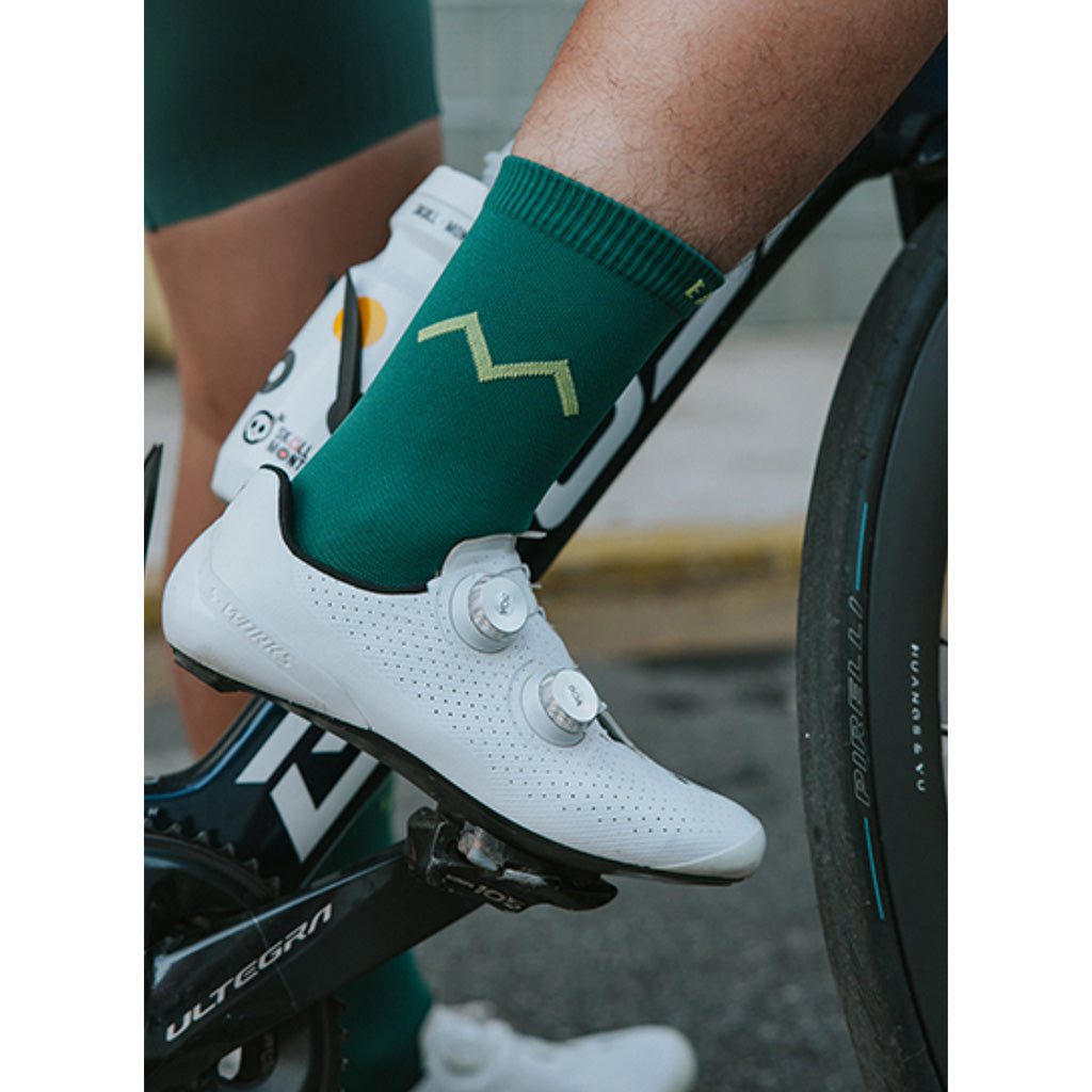 Monton breathable cycling socks green front view