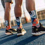 lightweight performance socks with seamless toe