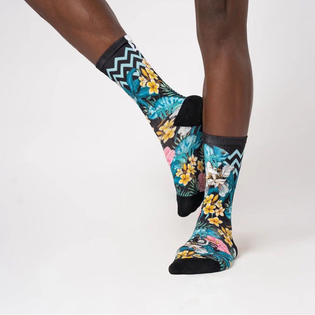 Lightweight tropical crew socks for cycling and daily wear
