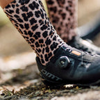 Breathable casual crew socks with leopard design