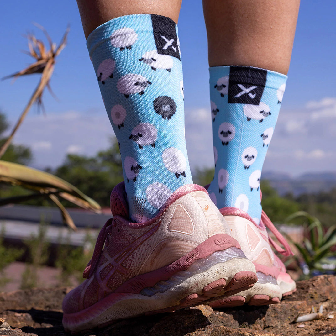 Anti-slip Y-heel sheep socks for cycling and lifestyle
