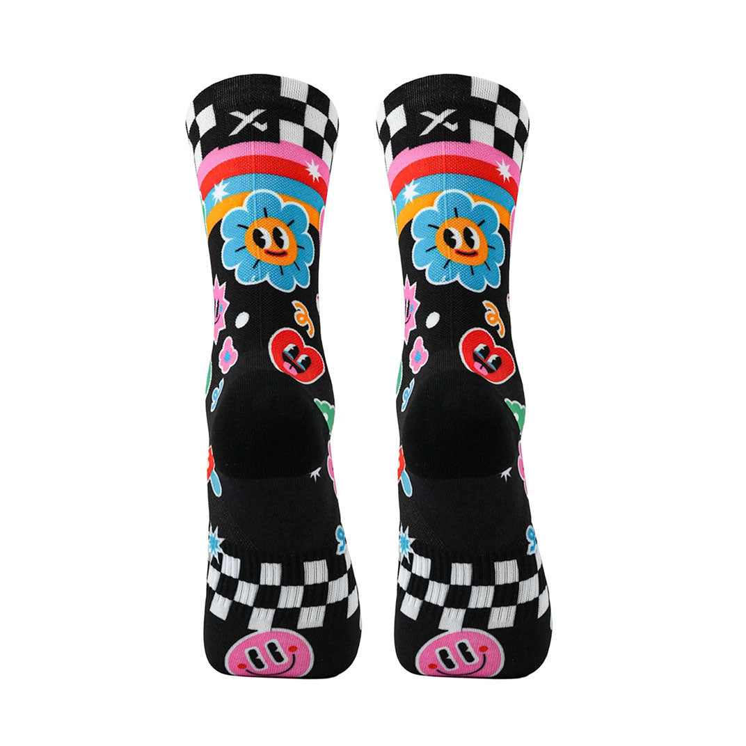 Patterned sports crew socks with breathable mesh fabric