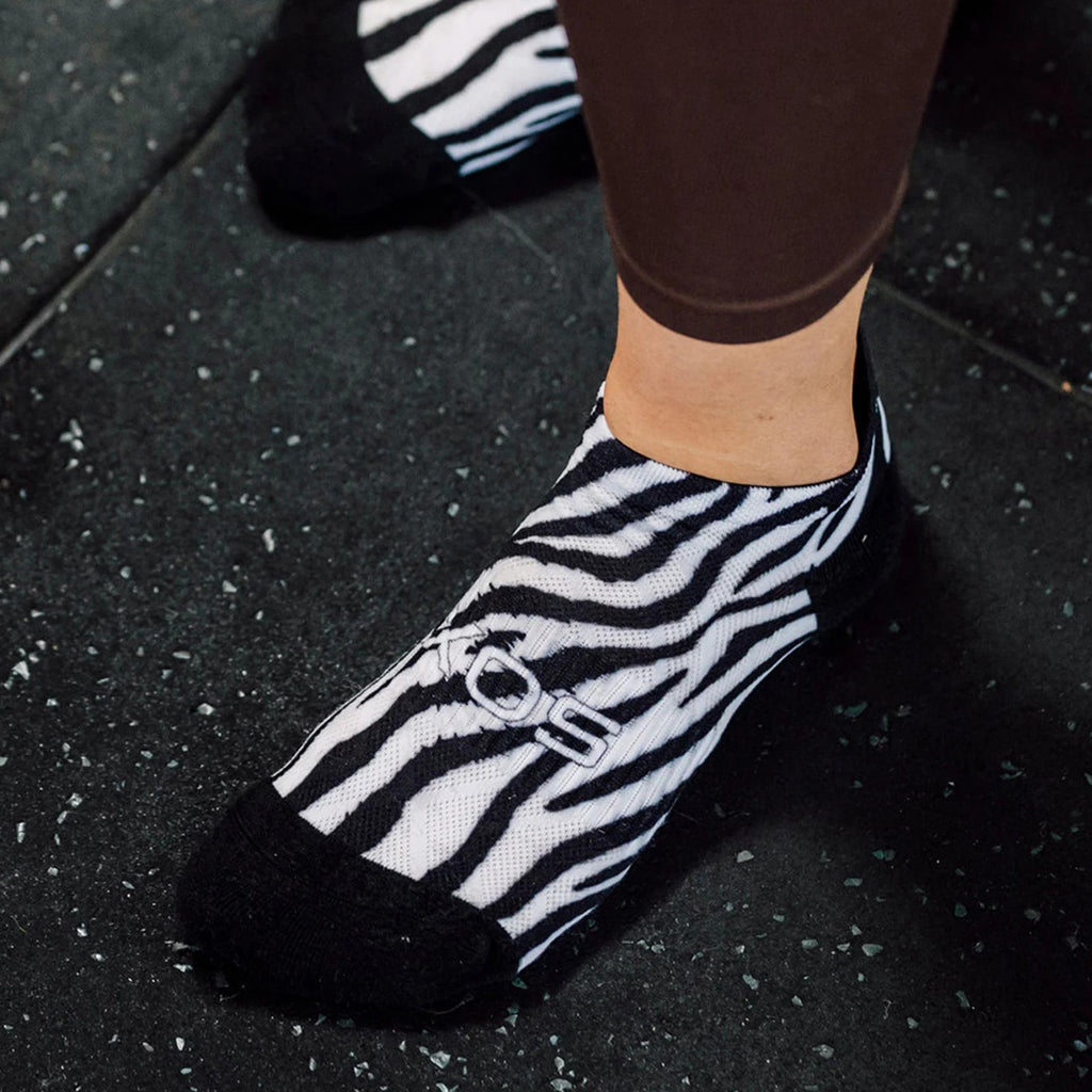 Breathable ankle tab socks for running and workouts