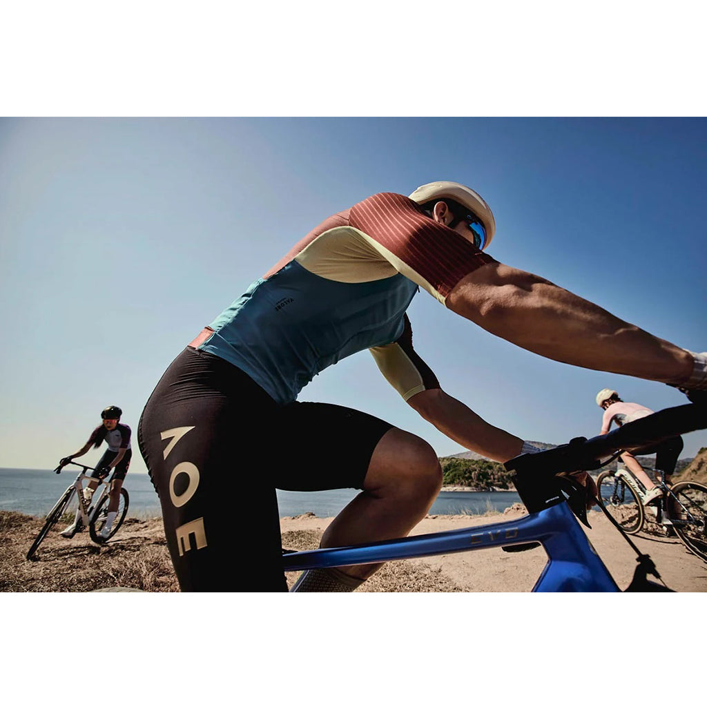 Back view of Monton Nuova Luna bibshorts with breathable braces