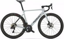  High-end silver Wilier Filante SL frameset, an aero carbon road bike, presented in a sleek design.
