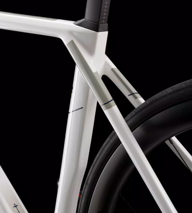 Detailed view of a white carbon fiber Wilier Granturismo SL bike's saddle bar , ideal for endurance rides.