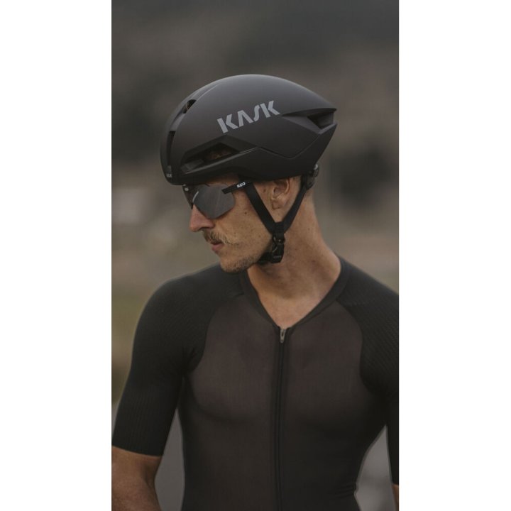 bike helmet black matte AGV K6 S - LOW PRO Certified Helmet Smith Hardline Carbon MIPS Helmet