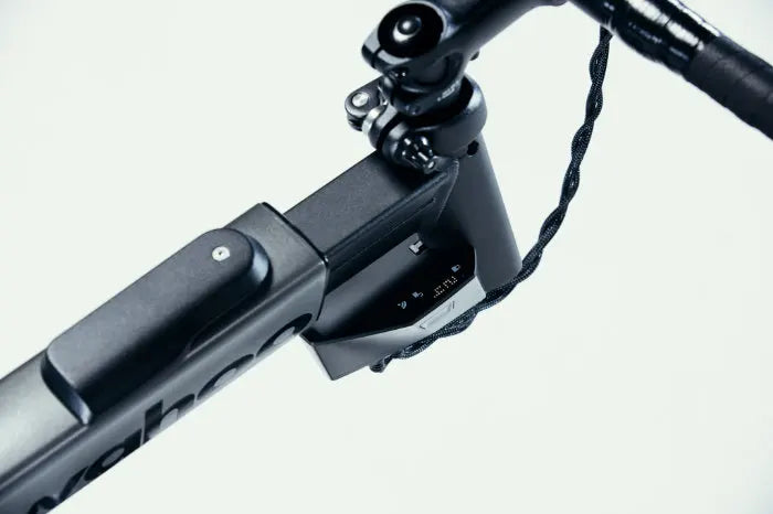 Wahoo indoor trainer KICKR BIKE V2