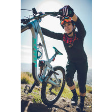 Shop Lezyne Flow SL Bottle Cage (Right)-Black Online in India | United By Cycling